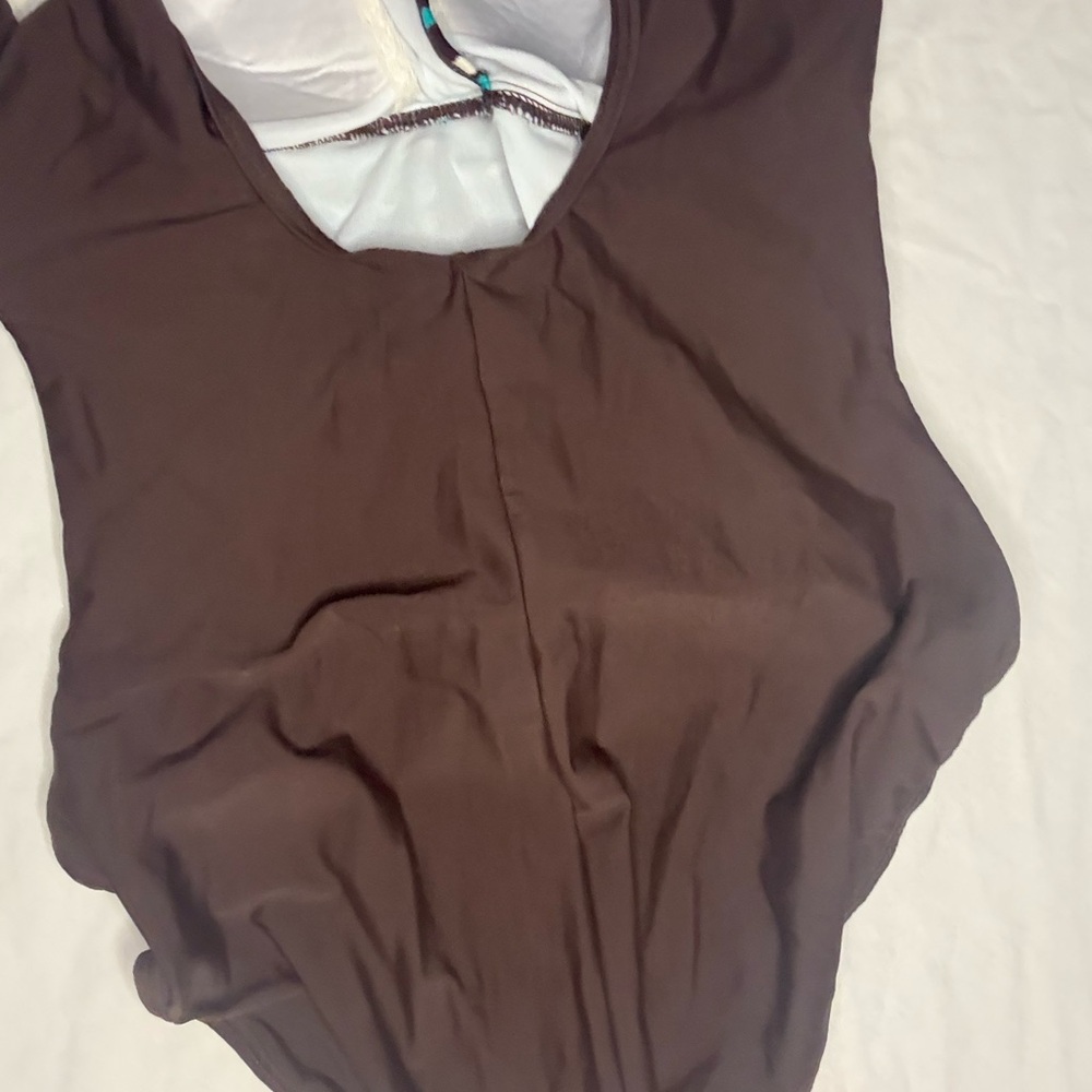 Chevron Patterned swimsuit - Picture 5 of 7